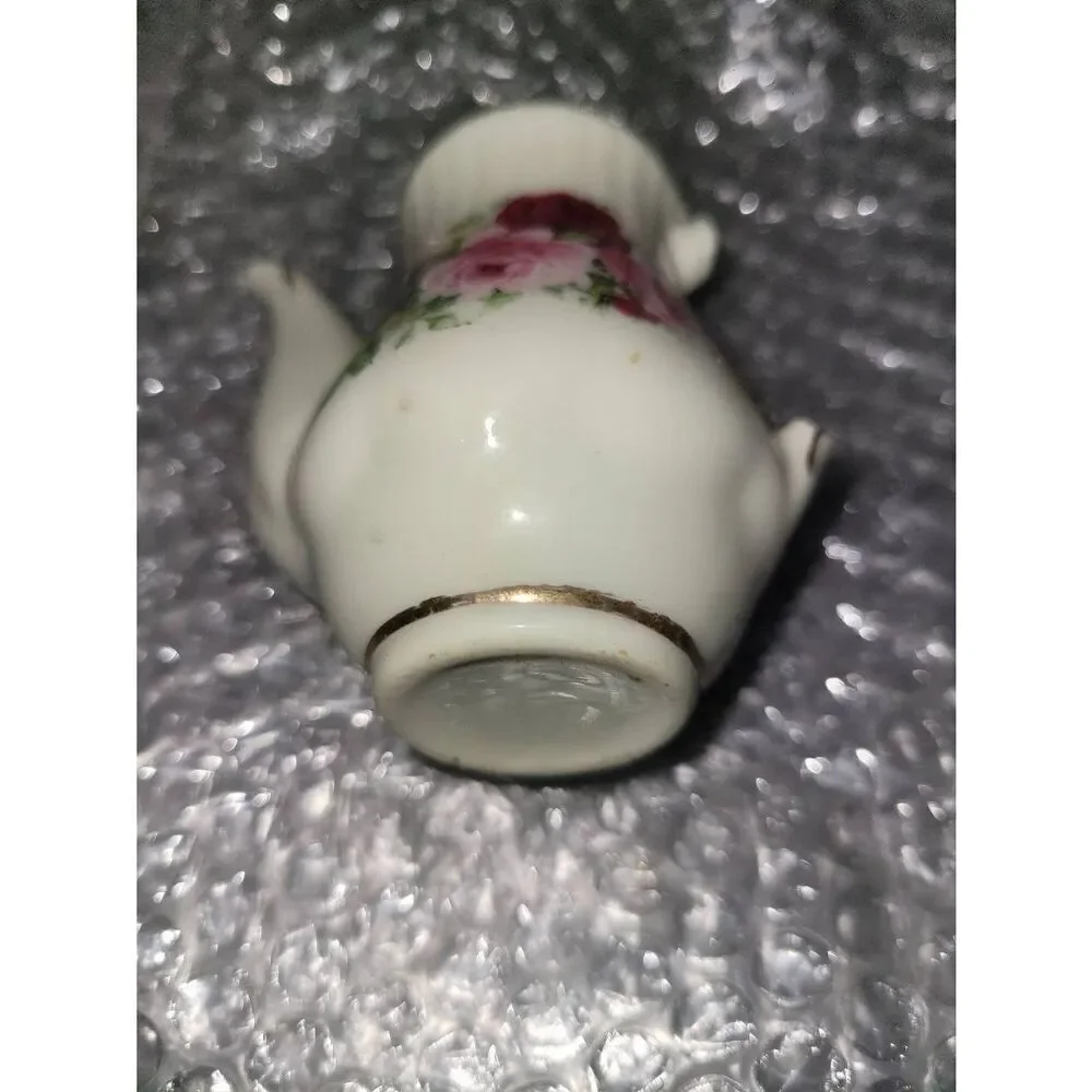 ×6 Tea Cups - Picture 15 of 16